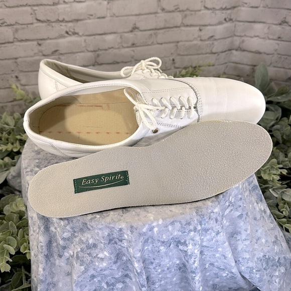 Easy Spirit “Motion” White Leather Round Toe Flex-Comfort Oxfords WMS 12M🤍GUC - Picture 9 of 12